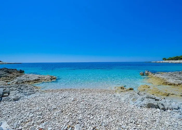 Πανσιόν Sakarun