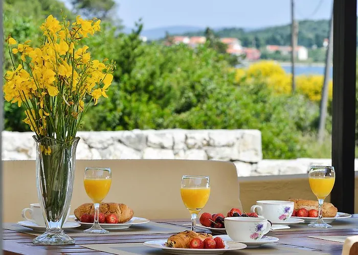 Πανσιόν Sakarun 3*