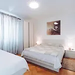 Pensión Sakarun 3*