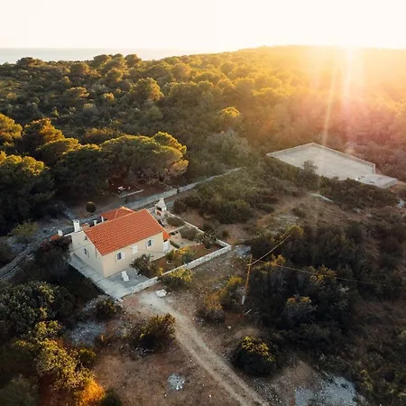 Sakarun Gostinjska kuća