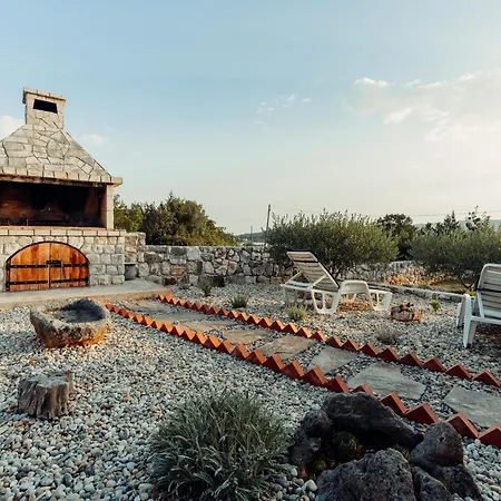 Gostinjska kuća Sakarun