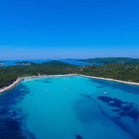 Gostinjska kuća Sakarun 3*