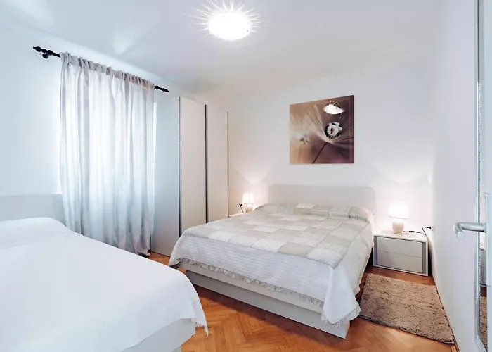 Гостевой дом Sakarun 3*