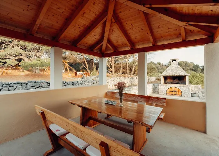 Sakarun Вели-Рат