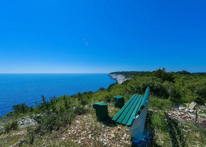 Sakarun Вели-Рат