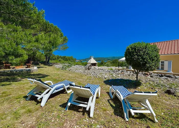 Sakarun Вели-Рат